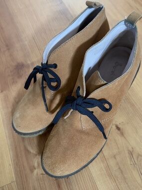 Boden Suede Lace-Up Wedge Heel Ankle Boots Tan Women’s Size 9.5 (40)